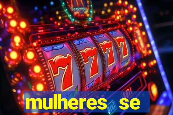 mulheres se exibindo ao vivo