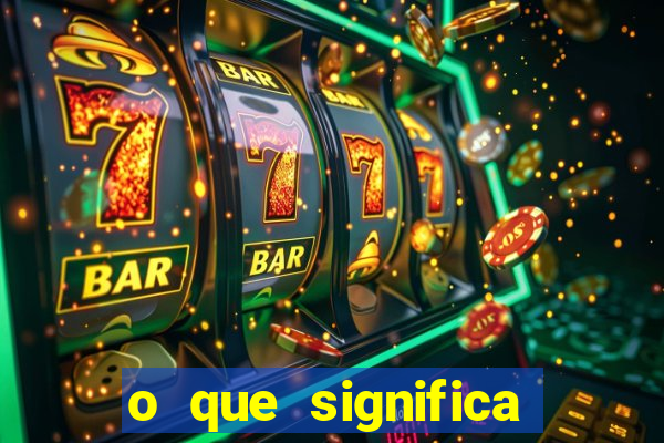 o que significa soprar no ouvido de uma pessoa